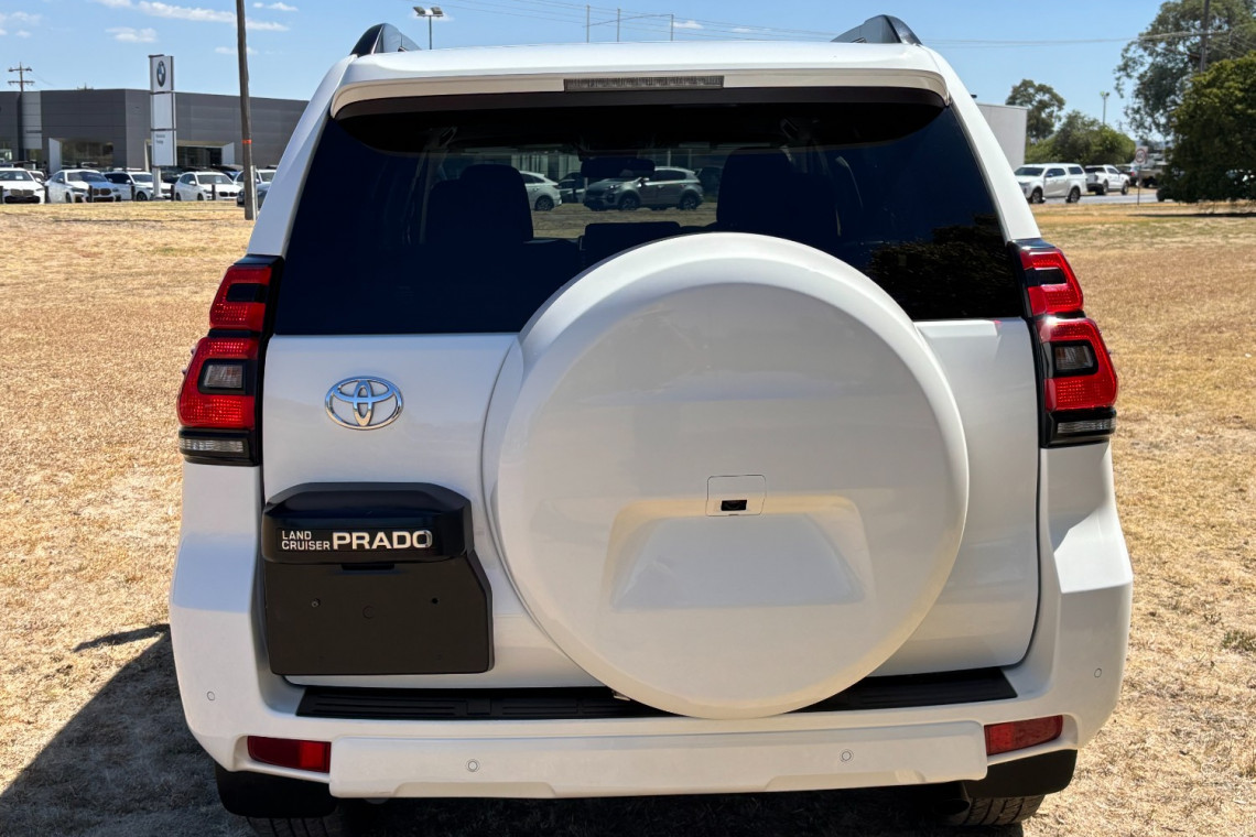 2022 Toyota LandCruiser Prado GDJ150R GXL SUV Image 7