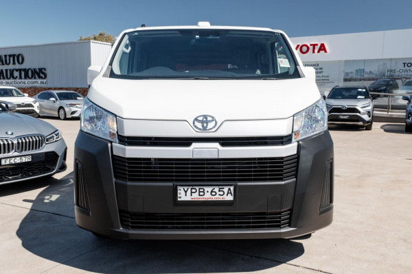 2024 Toyota HiAce GDH300R  Van Image 4