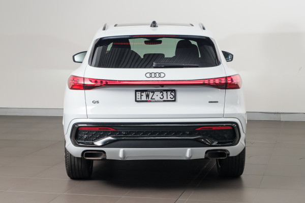 2026 Audi Q5 TFSI Sport SUV image 5