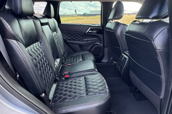 2022 MY22.5 Mitsubishi Outlander ZM Exceed SUV Image 9