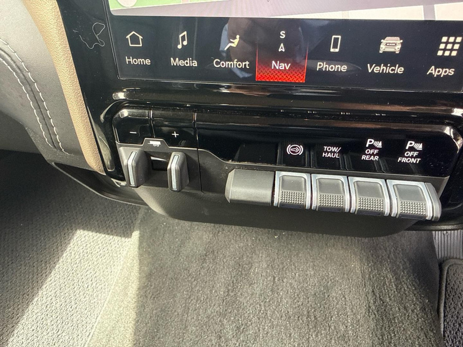 2022 Ram 2500 DJ Laramie Ute Image 17