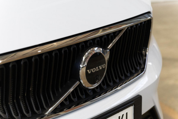 2025 MY26 Volvo XC40 XZ Plus B4 SUV Image 27