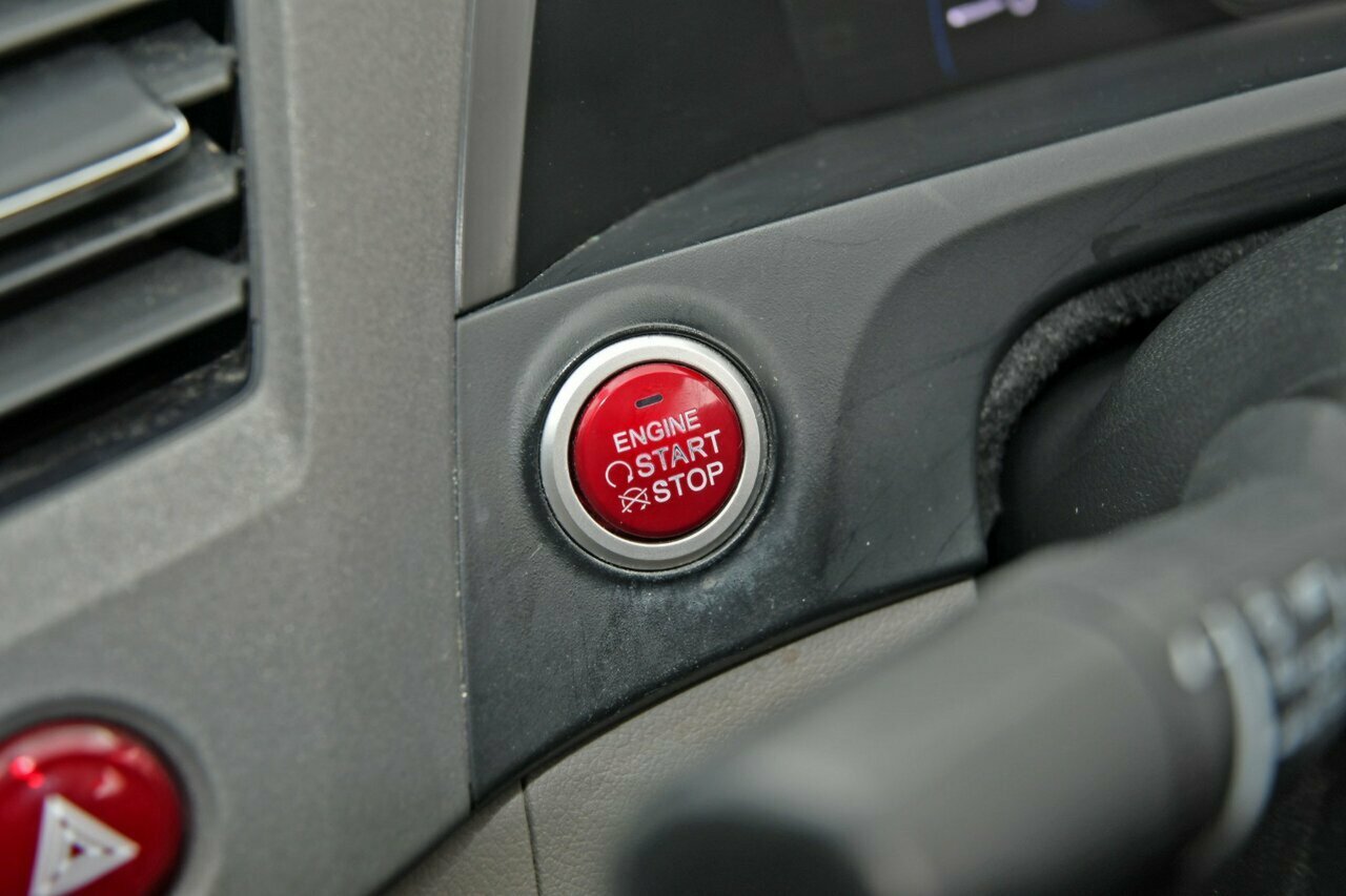 2013 Honda Civic 9th Gen Ser II VTi-L Sedan Image 11