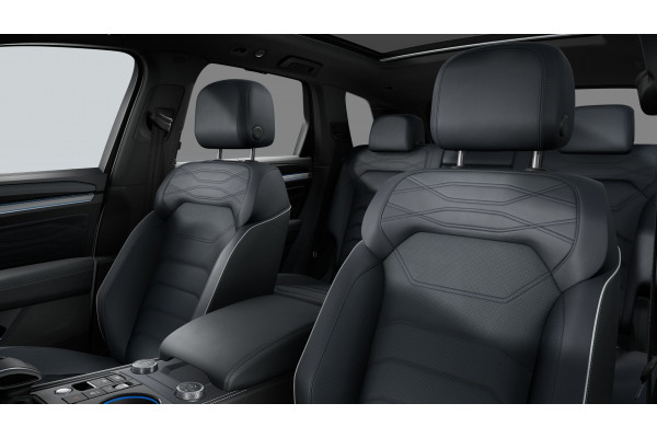 2026 Volkswagen Touareg RC 210TDI Wolfsburg Edition SUV Image 11