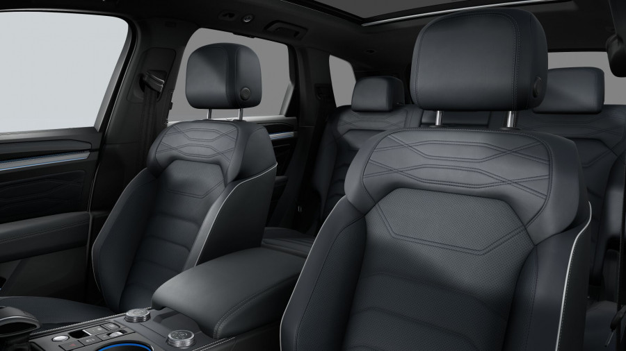 2026 Volkswagen Touareg RC 210TDI Wolfsburg Edition SUV Image 11