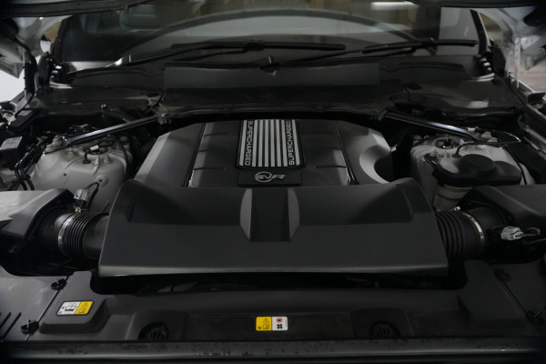 2021 Land Rover Range Rover Sport P575 SVR SUV Image 37