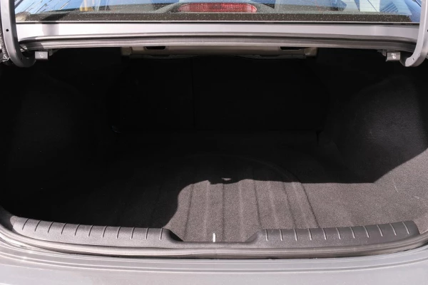 2024 Hyundai i30 CN7.V2 Hybrid Sedan Image 10