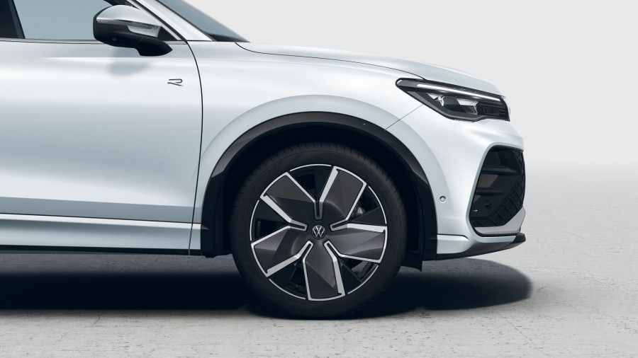 2026 Volkswagen Tiguan CT 195TSI R-Line SUV Image 6