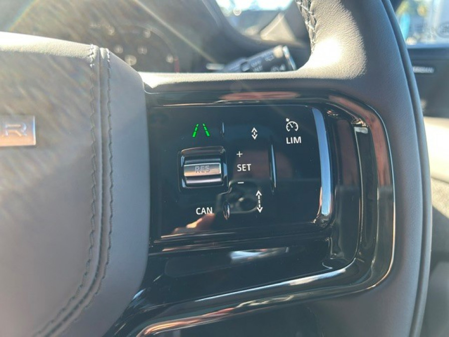 2025 MY26 Land Rover Range Rover Sport L461 D250 Dynamic SE SUV Image 16