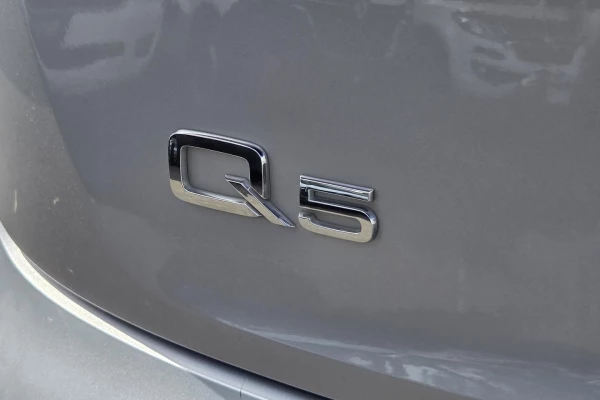2019 MY20 Audi Q5 FY 40 TDI design SUV Image 28