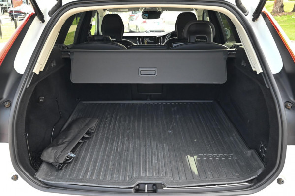 2019 MY20 Volvo XC60 UZ D4 Inscription SUV