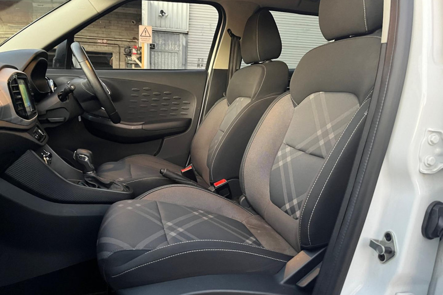 2021 MG MG3 SZP1 Core Hatch Image 12