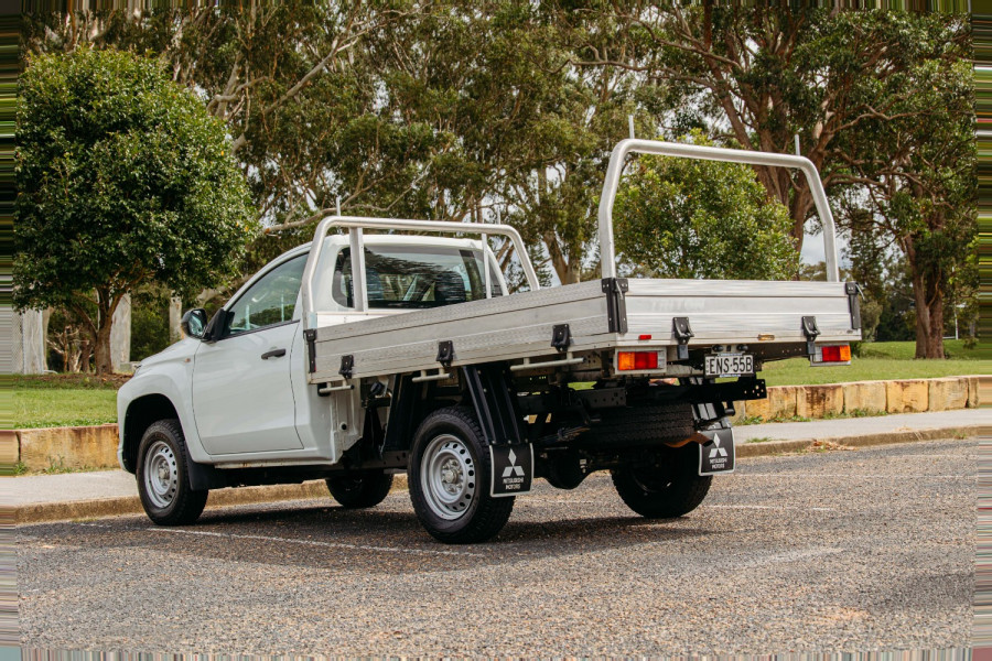 2020 MY21 Mitsubishi Triton MR GLX Cab Chassis Image 10