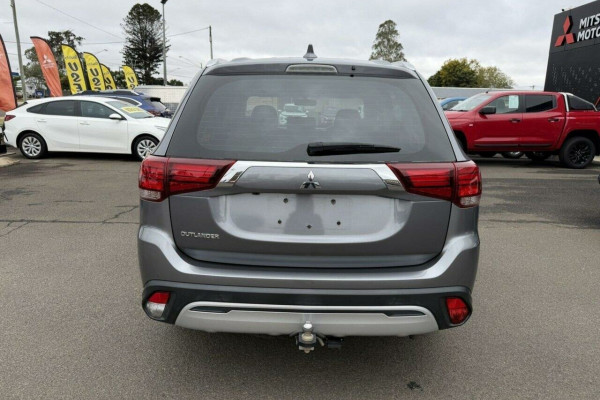 2019 Mitsubishi Outlander ZL ES SUV Image 17