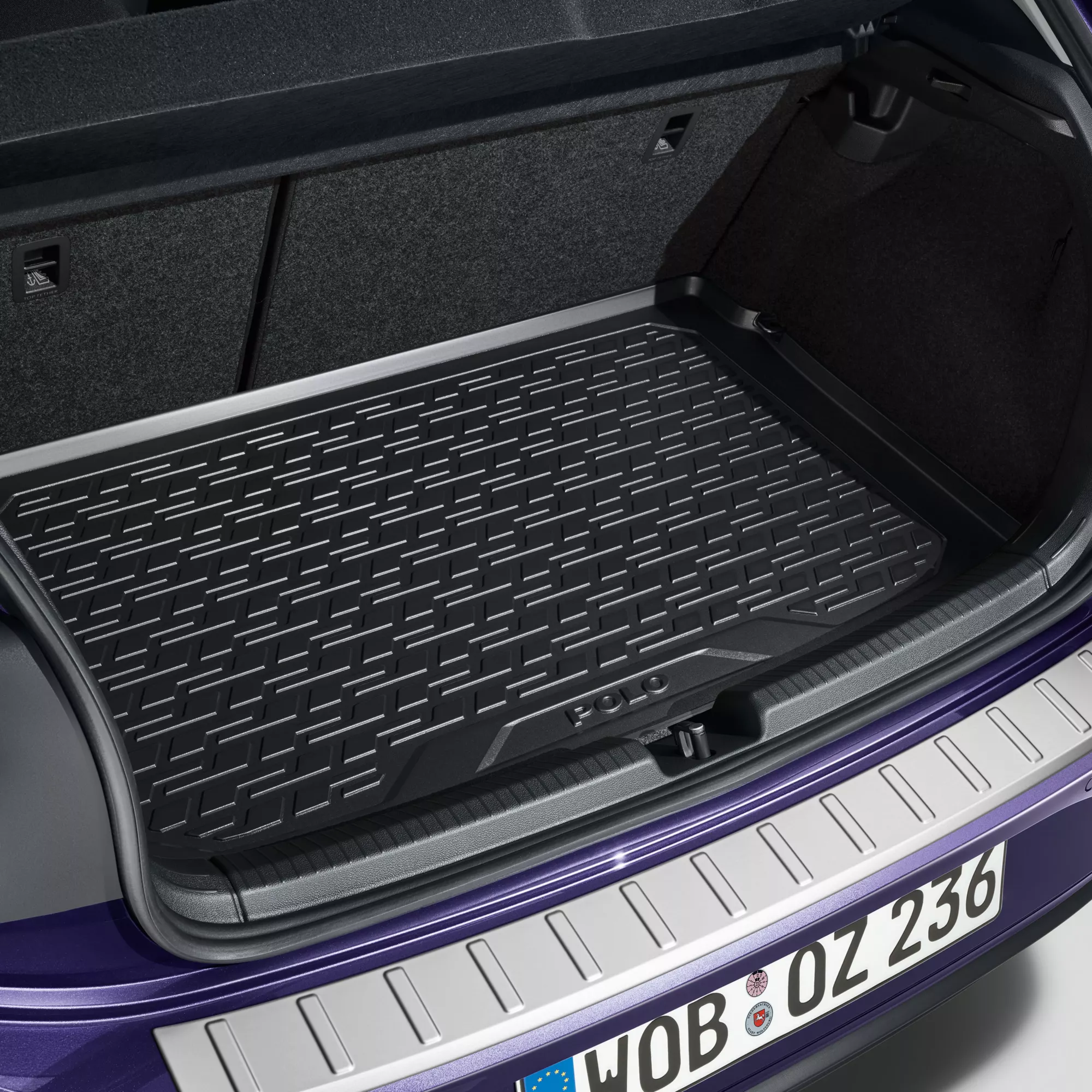 Luggage compartment tray