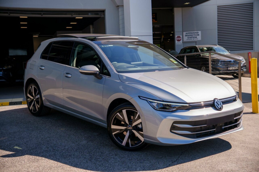 2026 Volkswagen Golf 8.5 110TSI Style Hatch Image 1