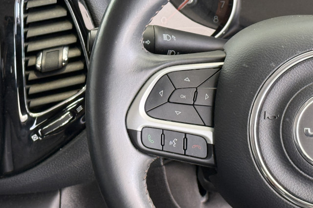 2020 Jeep Compass M6 Limited SUV Image 14