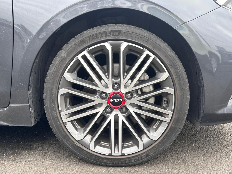2022 Kia Cerato BD GT Hatch Image 14
