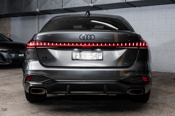 2025 Audi A5 B10 TFSI 150kW S line Sedan image 5