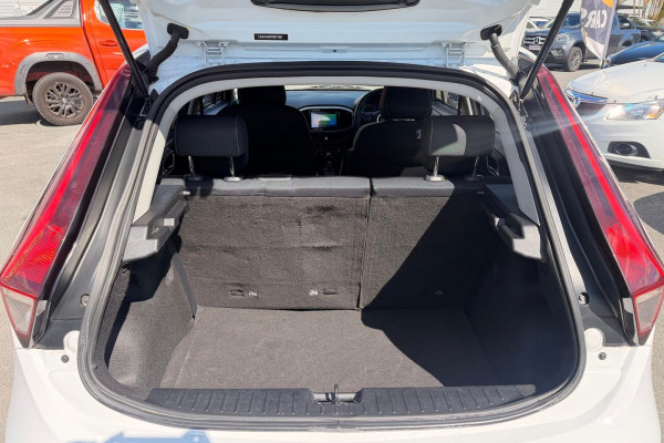 2019 MY18 MG MG3 SZP1 Core Hatch Image 10