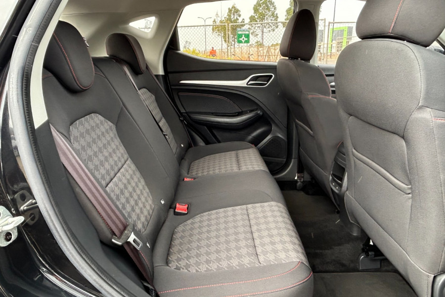 2022 MG ZST Core SUV Image 10
