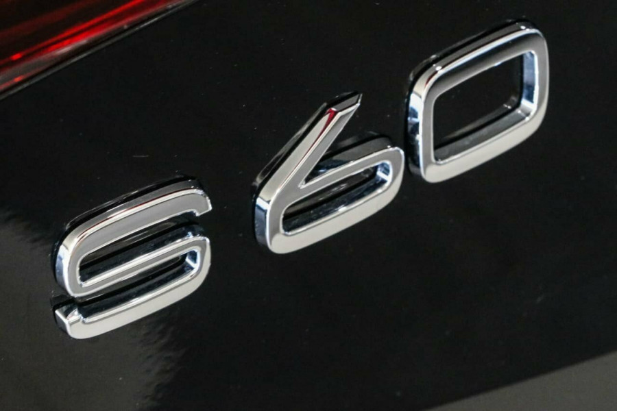 2019 MY20 Volvo S60 Z Series T5 R-Design Sedan Image 11