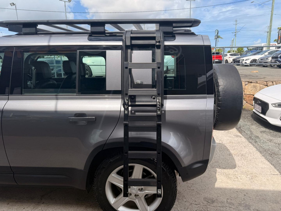 2020 Land Rover Defender L663 110 D240 SE SUV Image 26