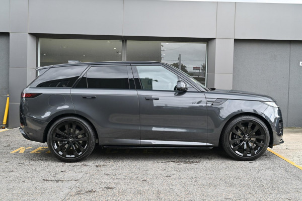 2025 Land Rover Range Rover Sport L461 D250 Dynamic SE SUV image 5