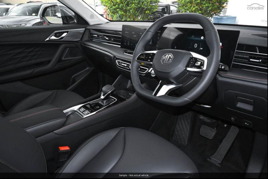 2025 MG HS AS33 Hybrid+ Excite SUV Image 8