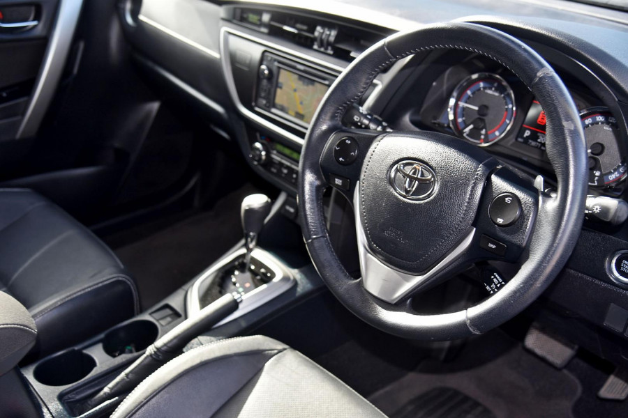 2013 Toyota Corolla ZRE182R Levin ZR Hatch Image 6