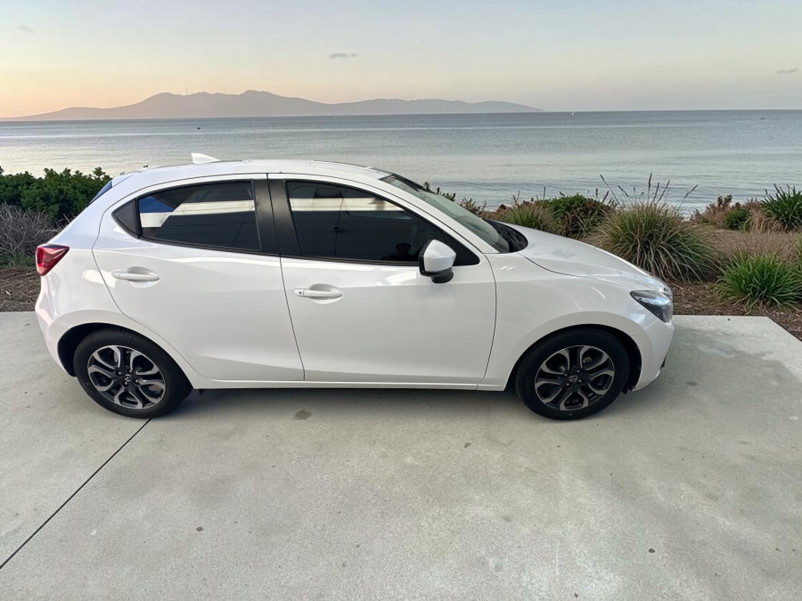 2019 Mazda 2 DJ2HA6 Genki Hatch Image 2