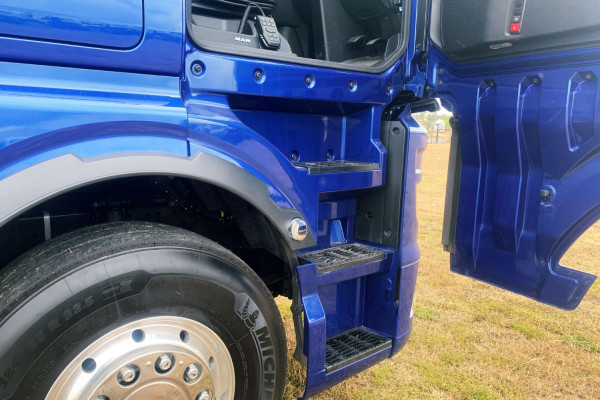 2026 MAN TGX26.640 6x4 GX Lion S Package Truck Image 9