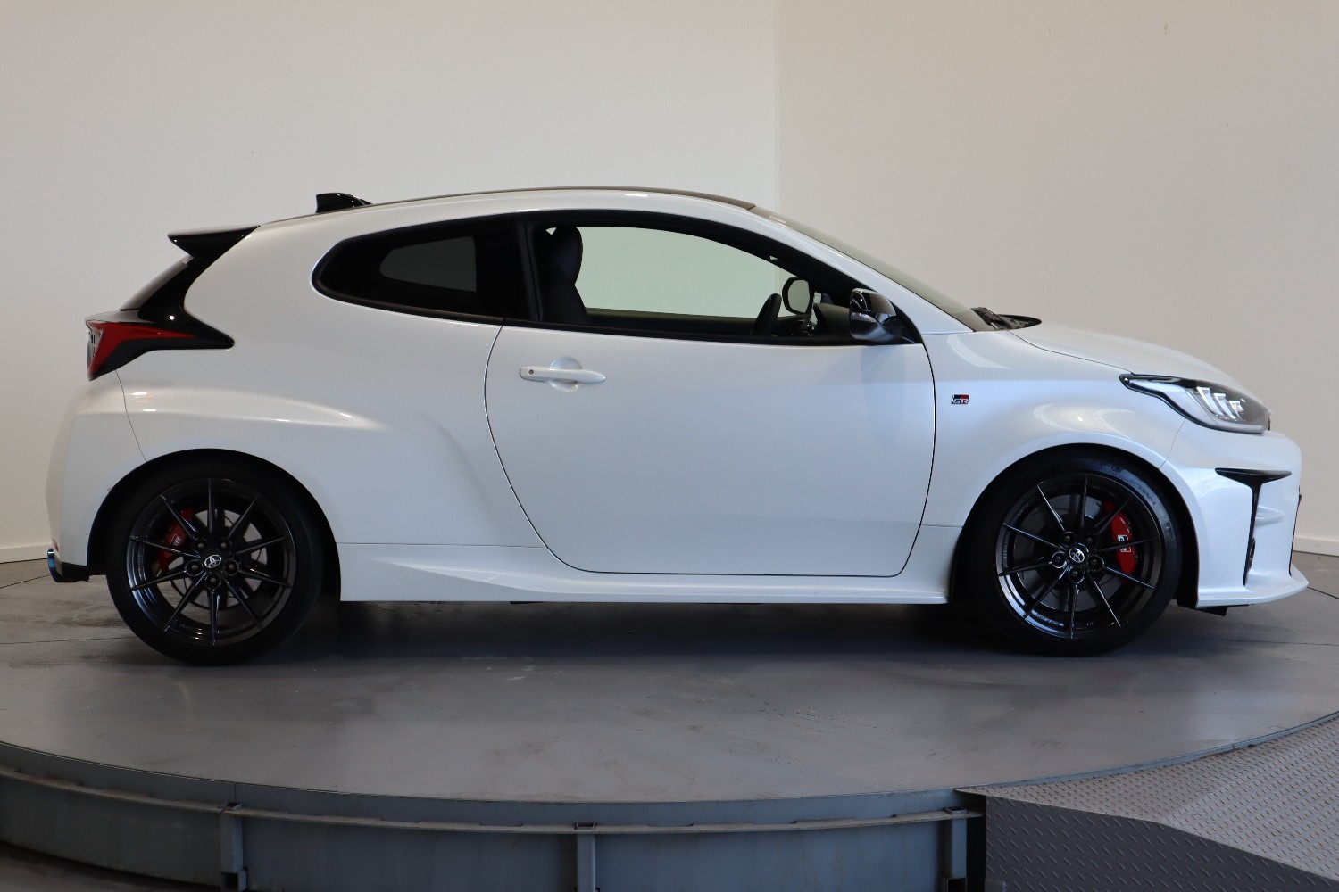 Used 2021 Toyota Gr Yaris Rallyeual 3d Hatch T3 Um02783 Albion Park Rail Nsw