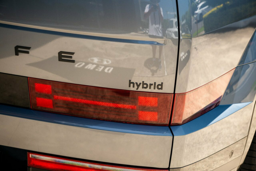 2024 MY25 Hyundai Santa Fe MX5.V1 Hybrid Calligraphy SUV Image 7