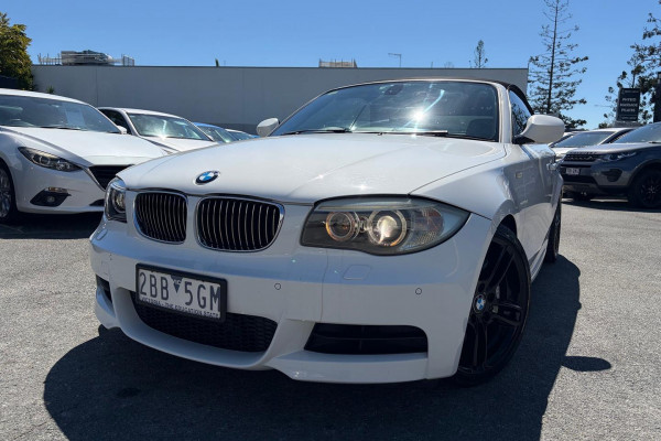 2013 BMW 1 Series E88 LCI 135i M Sport Convertible Image 3