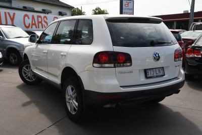 2008 Volkswagen Touareg 7L MY09 V6 TDI Suv Image 2