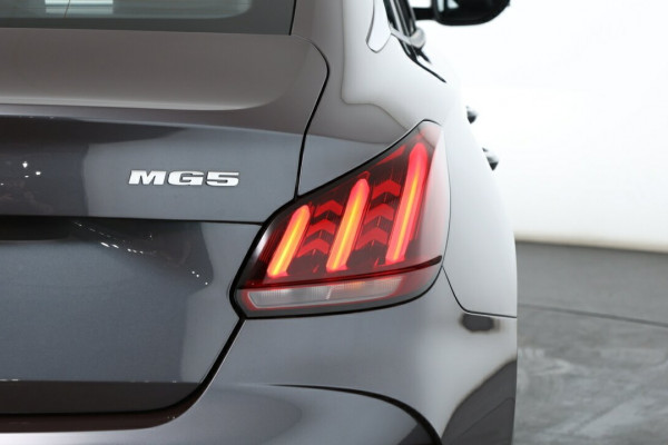 2024 MG MG5 AP32 Vibe Sedan Image 2