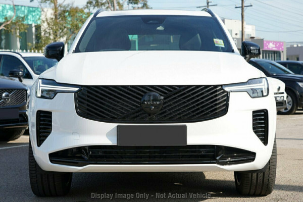 2026 Volvo XC90 L Series Black Edition SUV Image 17