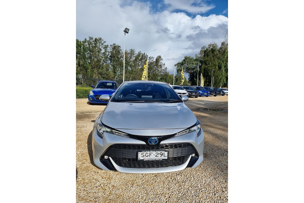 2019 Toyota Corolla ZWE211R SX Hybrid Hatch Image 2