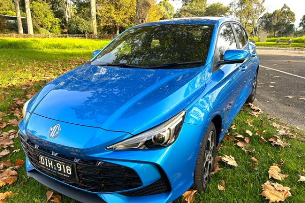2024 MY24.5 MG MG3 ZP22 Essence Hybrid+ Hatch