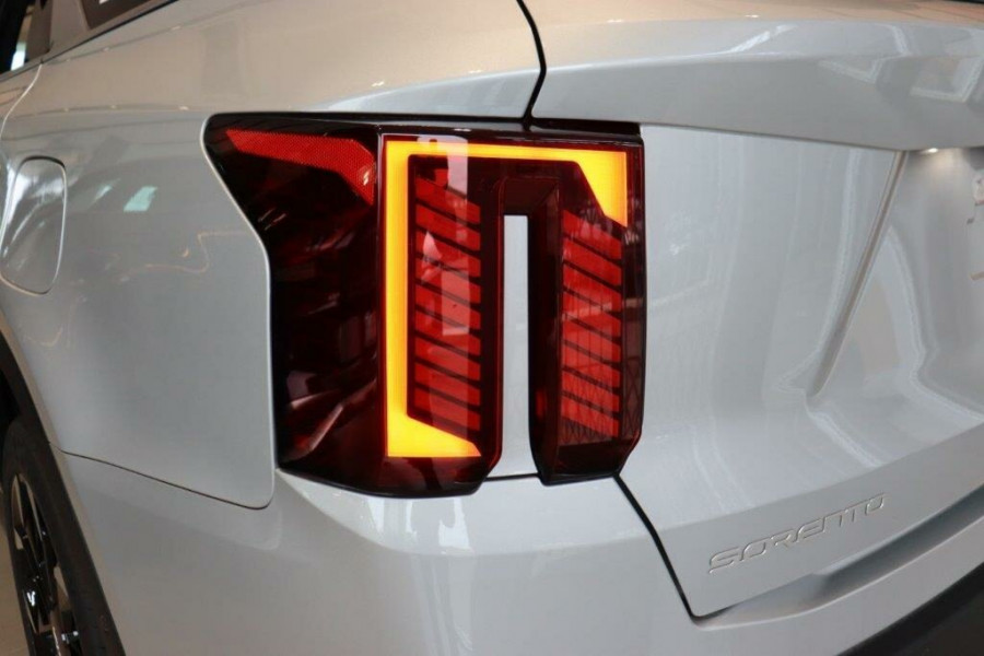 2024 Kia Sorento MQ4 PE HEV GT-Line SUV Image 10