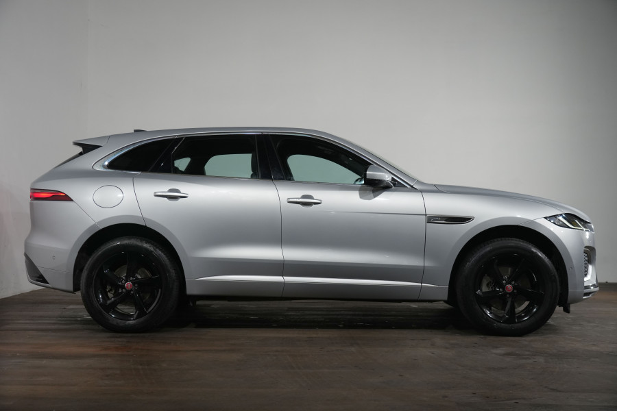 2021 Jaguar F-PACE R-Dynamic SE SUV Image 4