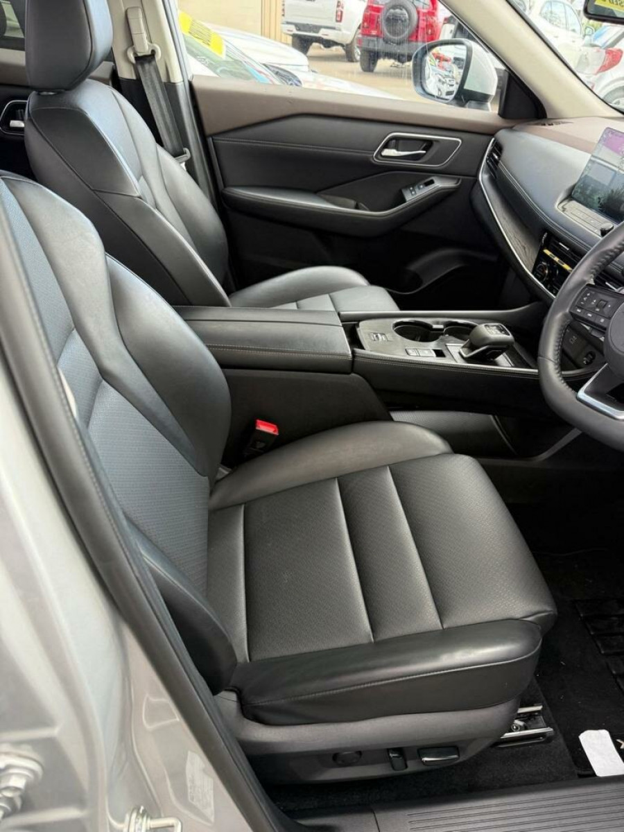2025 Nissan X-Trail T33 ST-L SUV Image 24