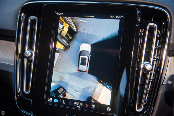 2026 Volvo XC40 XZ Plus B4 SUV Image 13