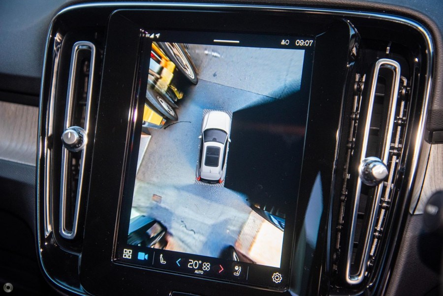 2026 Volvo XC40 XZ Plus B4 SUV Image 13