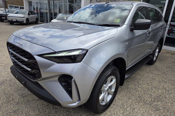 2026 Isuzu MU-X RJ LS-M SUV Image 7
