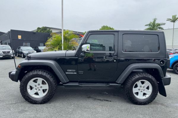2010 Jeep Wrangler JK Sport SUV Image 10