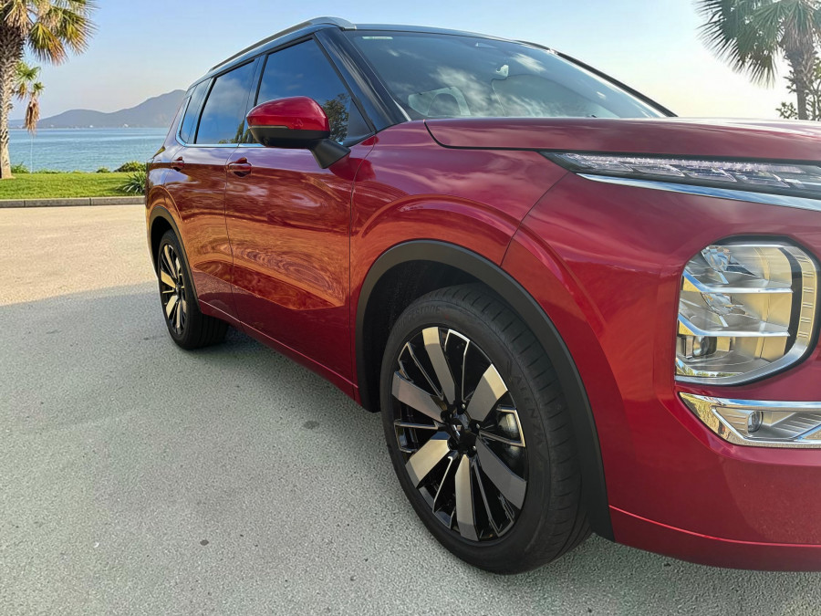 2026 Mitsubishi Outlander ZM Exceed Tourer SUV Image 8