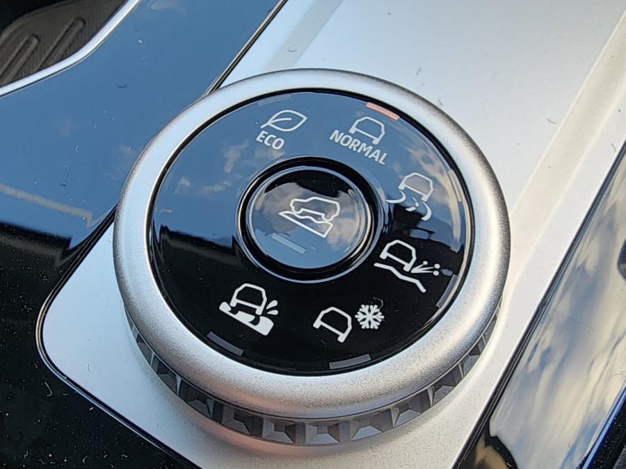 2025 Mitsubishi Outlander ZM LS SUV Image 16