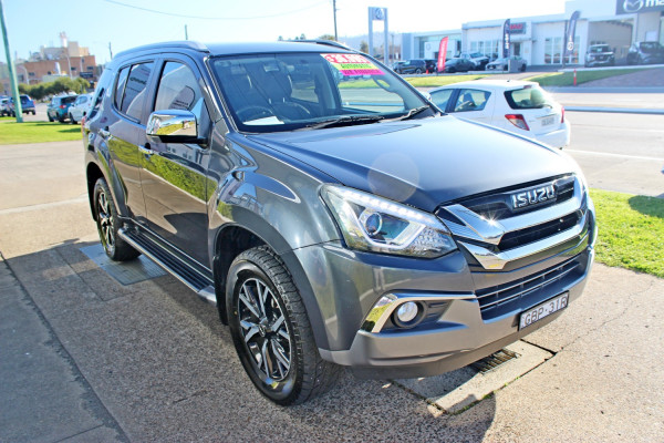 2020 MY19 Isuzu MU-X LS-T SUV Image 4